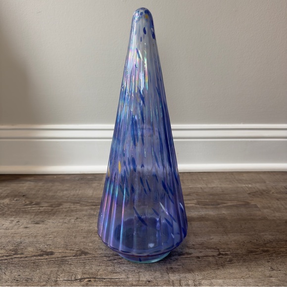 Glass Ribbed Tree - Picture 5 of 7